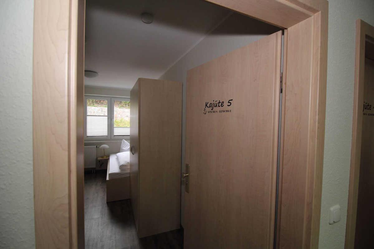Apartmán Kutterfisch Kajueten Direkt Im Stadthafen Sassnitz Exteriér fotografie